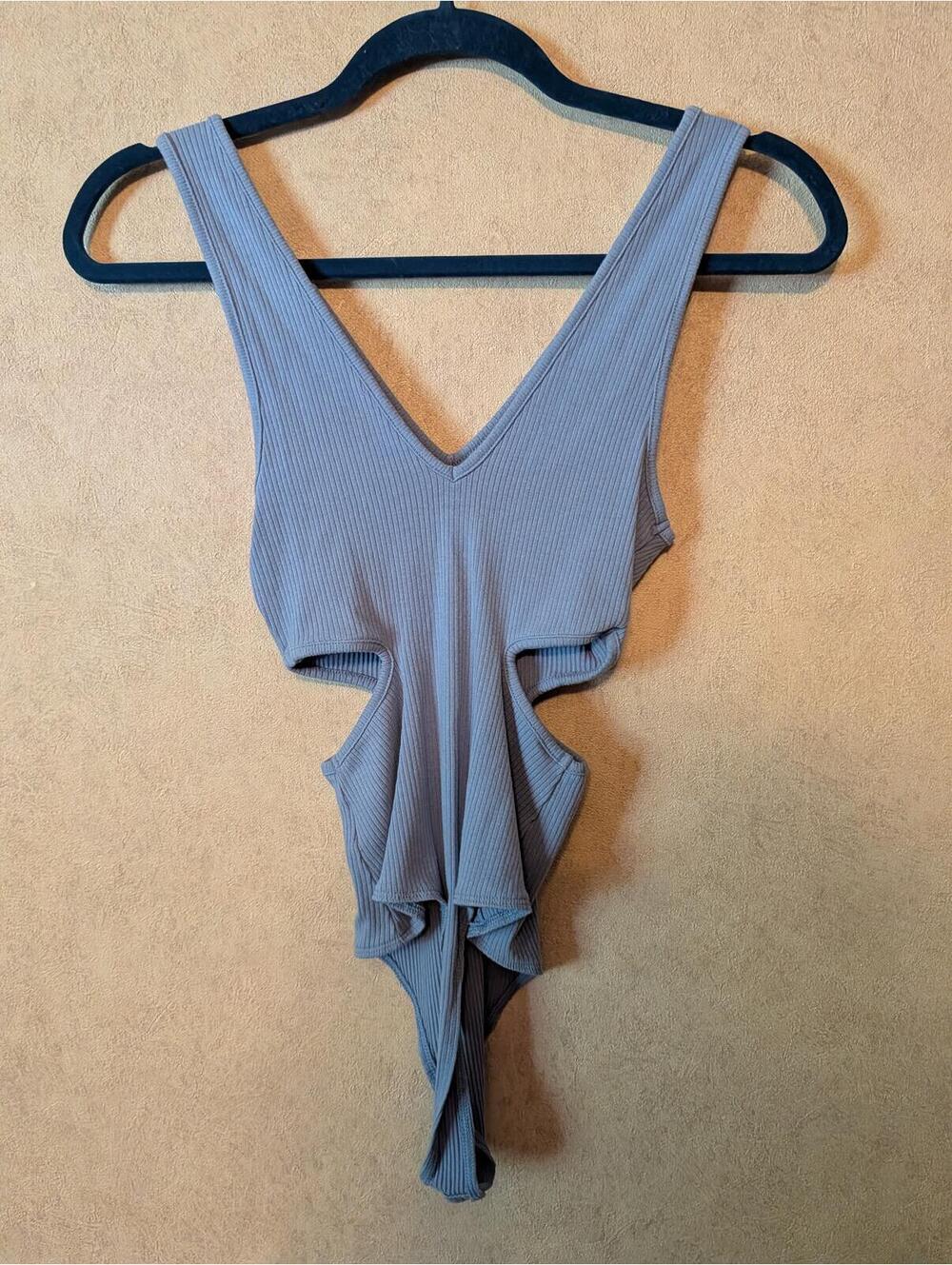 AMERICAN EAGLE blue ribbed cut out bodysuit sz S - Picture 2 of 4